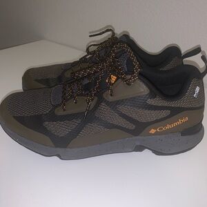 Columbia Men's Vitesse Outdry Hiking Shoe - 9